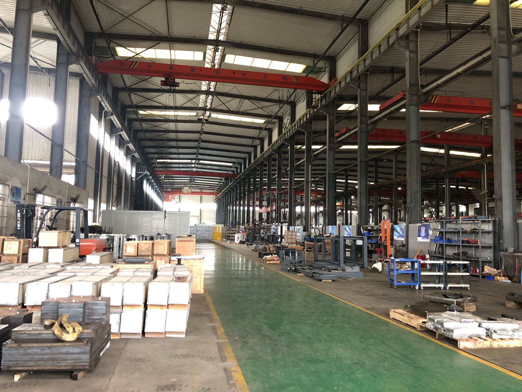 2018年1月，自建工廠投入使用，開始組建生產(chǎn)團(tuán)隊(duì)